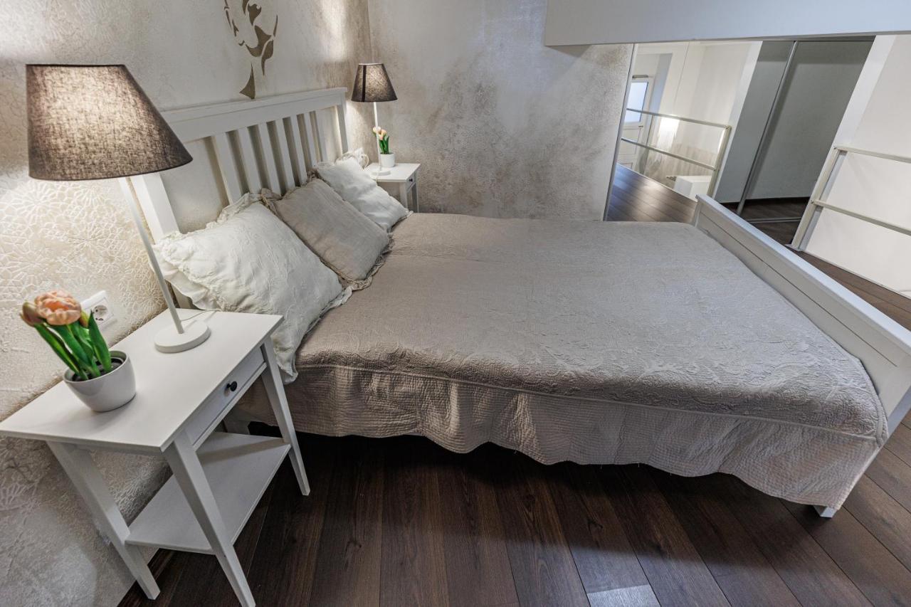 Sleek Minimalist At Inner * Budapest